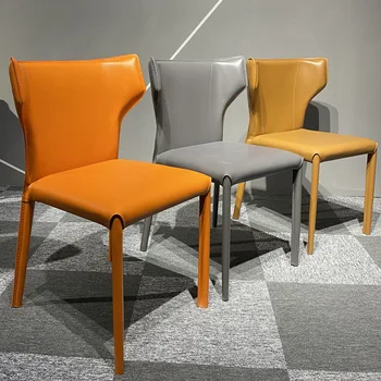 איטלקי מינימליסטי אוכף כיסא עור כיסא מודרני מינימליסטי משפחתי קטן כיסא האוכל הנורדי באינטרנט סלבריטאים תוספות עור